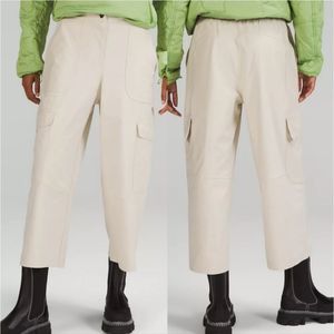 Lululemon Light Utilitech Cargo Pocket HR Cropped Pants in Natural lvory